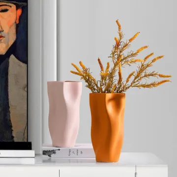 Hot Selling Nordic Style Large Pleated Ceramic Decorative Vase for Living Room