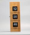 Flip Clock in legno cuboide per mostrare il tempo