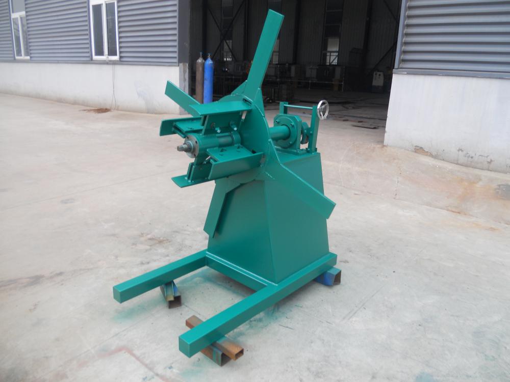 Wall Angle Iron Making Machine, Punching Flower Type Wall Angle Rolling Machine