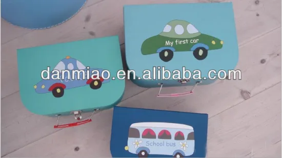 Lovely cartoon gift packaging box with handle