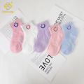 女の子のための漫画のスマイリーフェイスソックス、エアコン付きの靴下