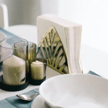 White Napkins Disposable 1/4Fold Cocktails Paper Napkins