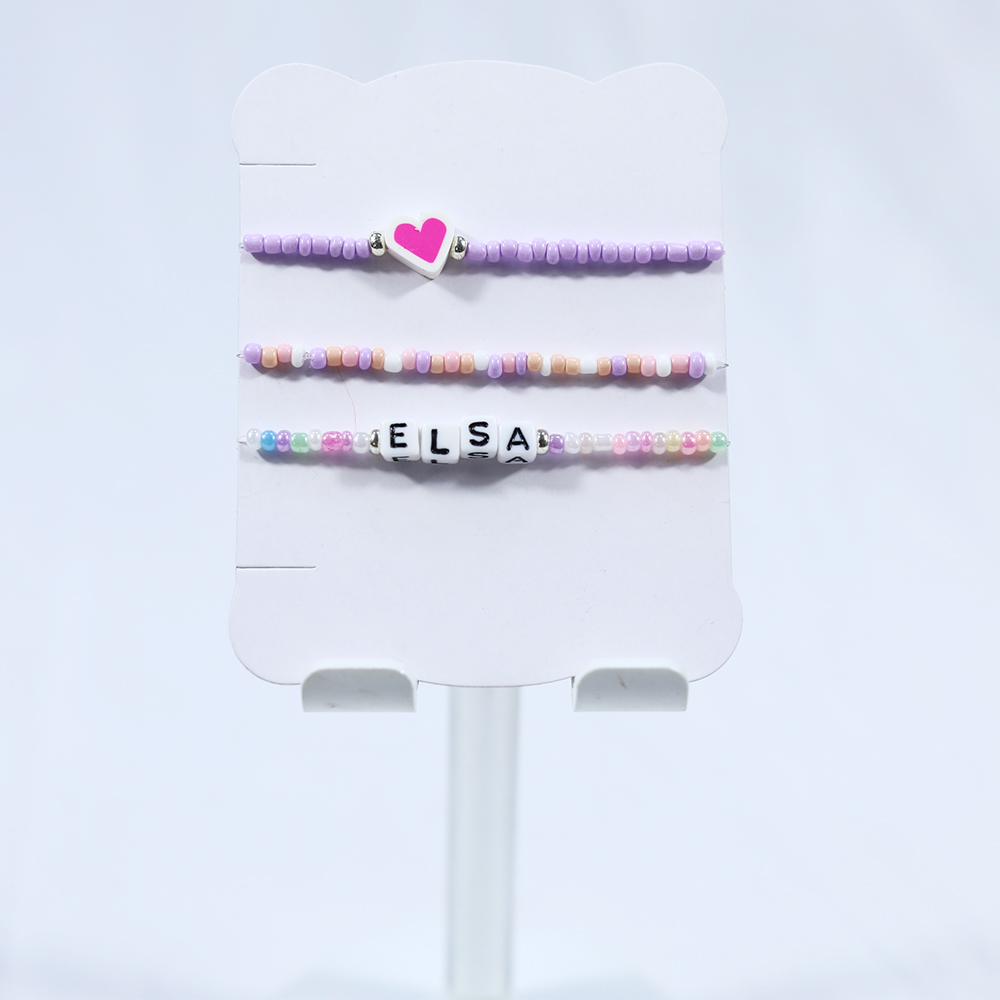 Bracelet de fille de perles de lettres carrés de 6 mm