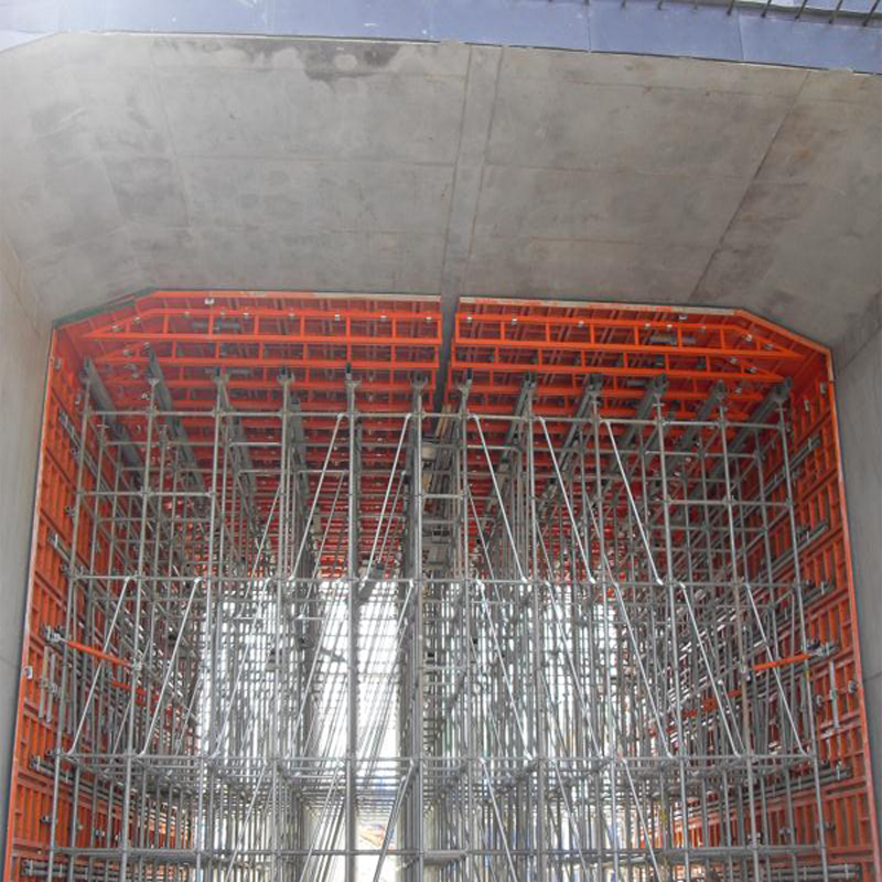 Test Cantilever climbing formwork