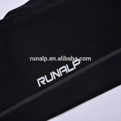 elasticfitness cycling pants with black color