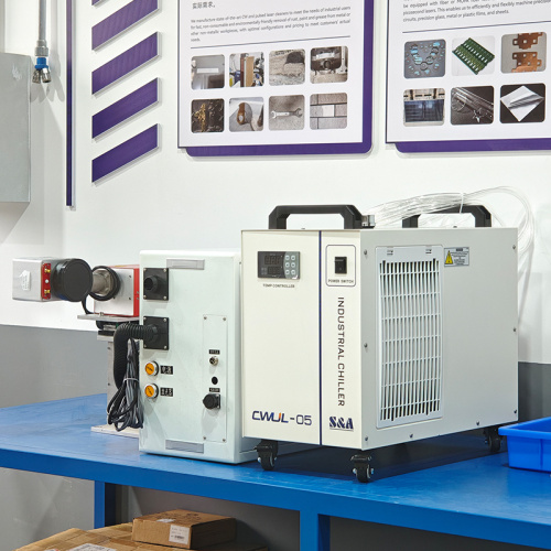 Убудаваны ў лінейную ўльтрафіялетавую лазерную машыну для маркіроўкі