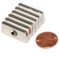 N42 kleiner Stangenmagnet 1x1/2x1/8 &quot;W/One #6 Counterunk Loch Fadenermagnet aus Neodym Magnet