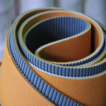 Kevlar Timing Belt Terdapat dalam industri Aluminium