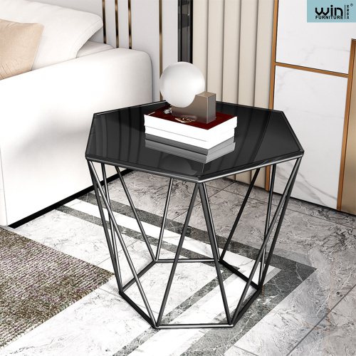 Table basse moderne au design classique