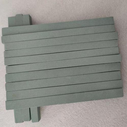 Green silicon carbide oilstone