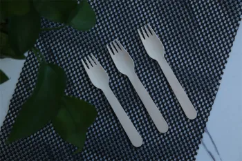 Disposable Wood Fork With Food
