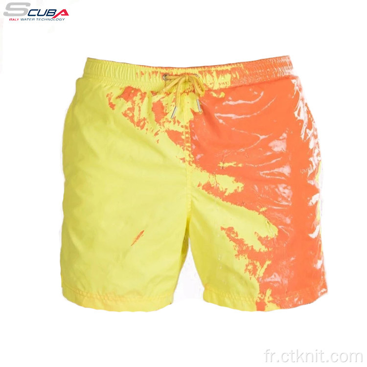 short teint par cravate pour homme