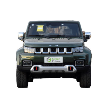Neu auf Lager 2021 Peking F40 2.0t Automatische Rubik's Cube Version Benzinwagen
