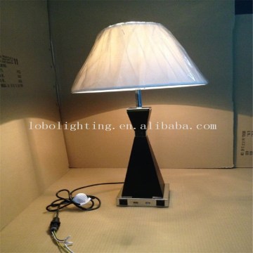 Hot selling hotel table lamps with USB power outlets/decorative table lamp made in china/livingroom lamps/designed modern lamp