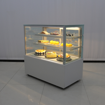 Refrigerated Cake and Bread Display Cases - Straight and Curved Options