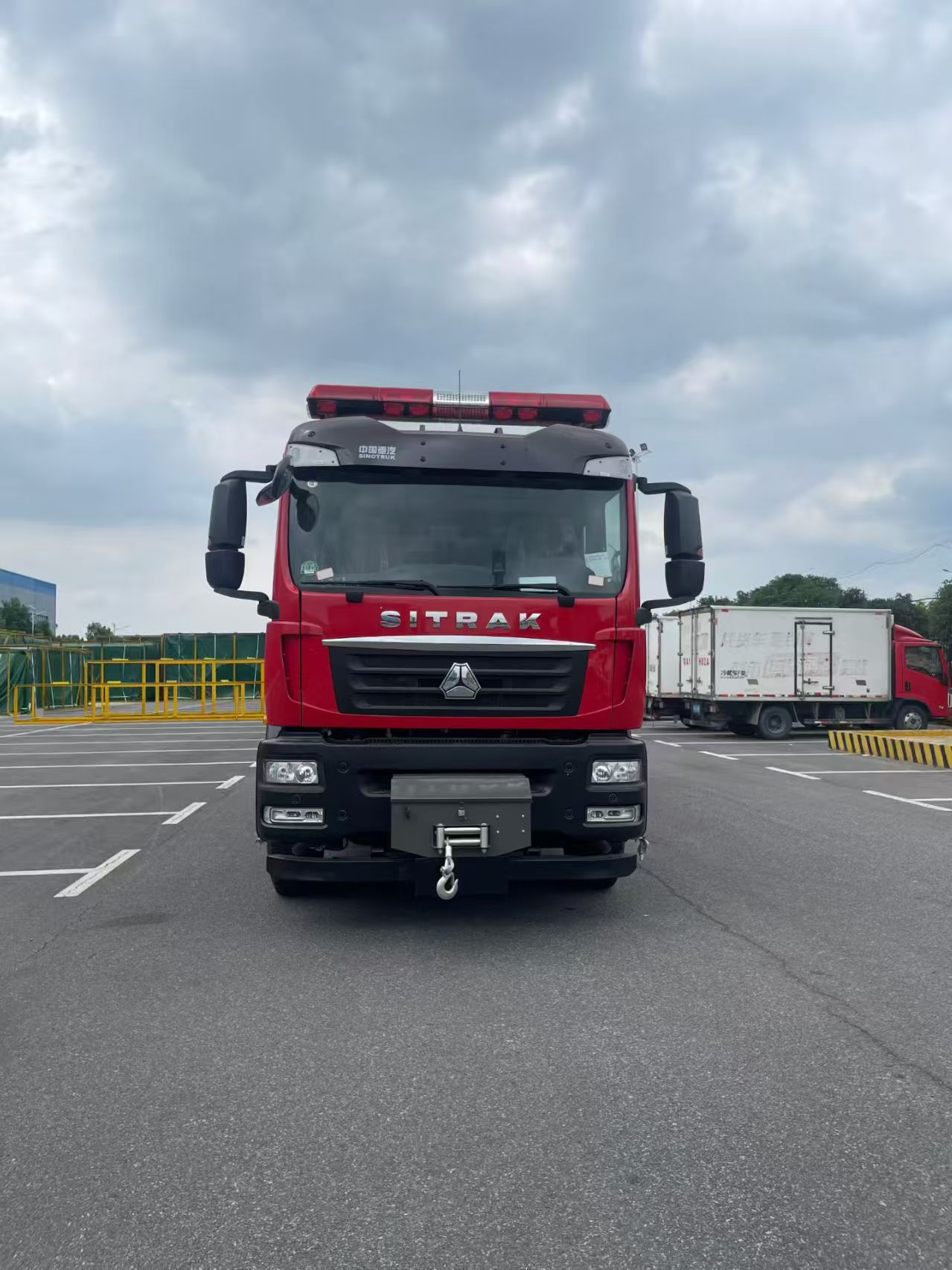Efficient Fire Fighting Equipment on Mobile Platform