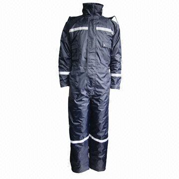 Coveralls with 150D oxford fabric, comfortable, waterproof and windproof