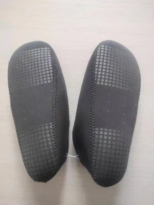 neoprene slip on indoor outdoor slippers on shoes