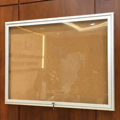 High Quality Unique Enclosed Bulletin Board