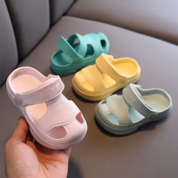 2023 Boys' Solid Color Slippers for Indoor and Outdoor Use