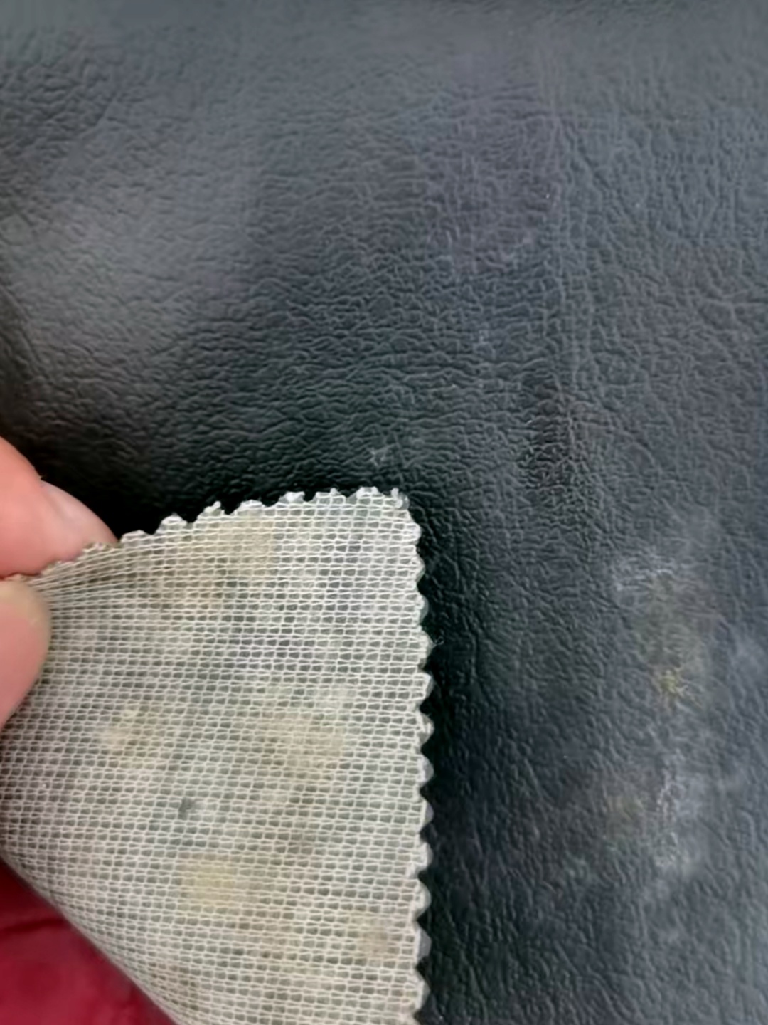 Черный кожаный рулон из ПВХ, устойчивый к пятнам