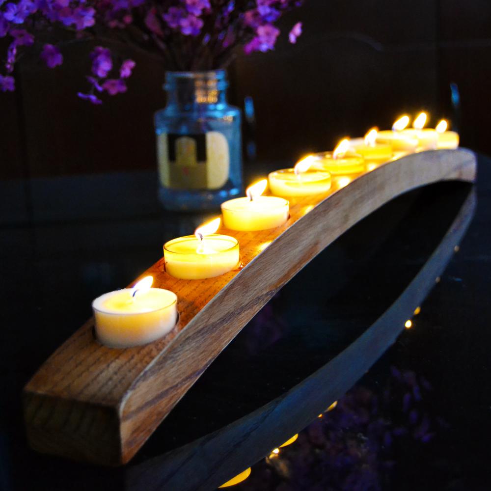 9 buracos de madeira com os porta -velas de chá de madeira