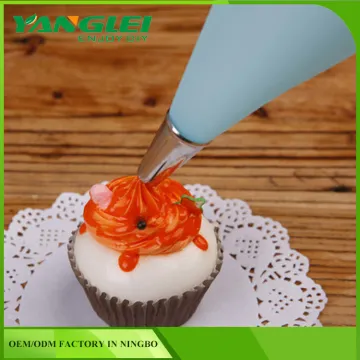 6pcs Icing Piping Nozzles Pastry Tips Cake Sugar craft Decorating Tool Set with Silicone Pastray Bag
