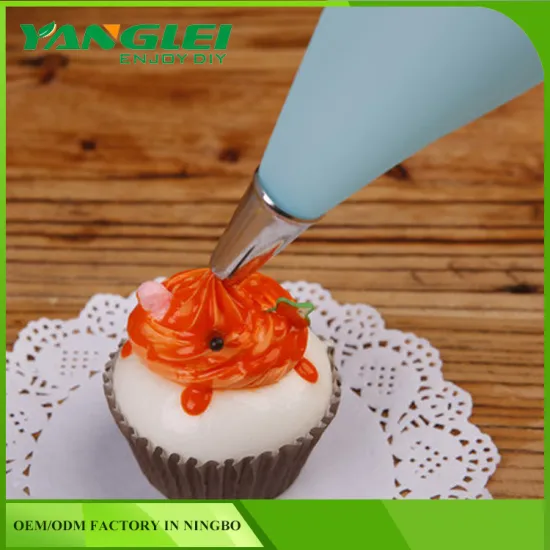 6pcs Icing Piping Nozzles Pastry Tips Cake Sugar craft Decorating Tool Set with Silicone Pastray Bag