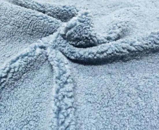 100%Polyester Sherpa-Like Fleece Warp-Knitted Fabric