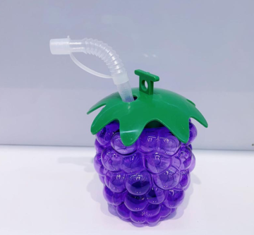 500 ml plastikowych kubków w kształcie winogron z słomką i pokrywką na imprezę