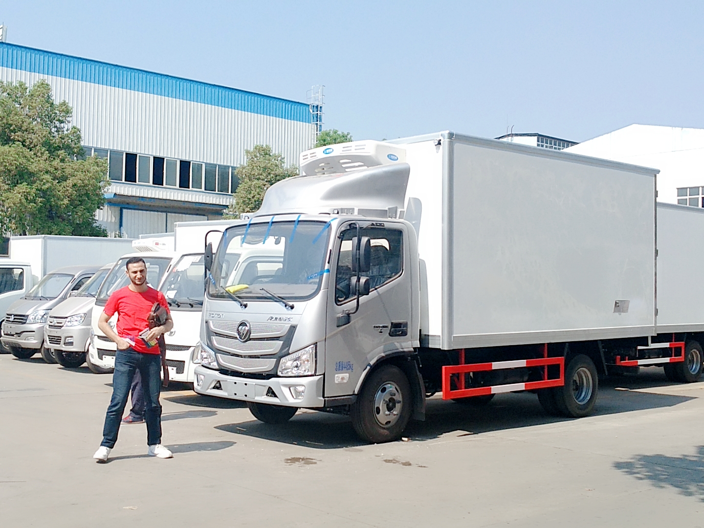 Foton brand cummins engine refrigerator unit food transport truck