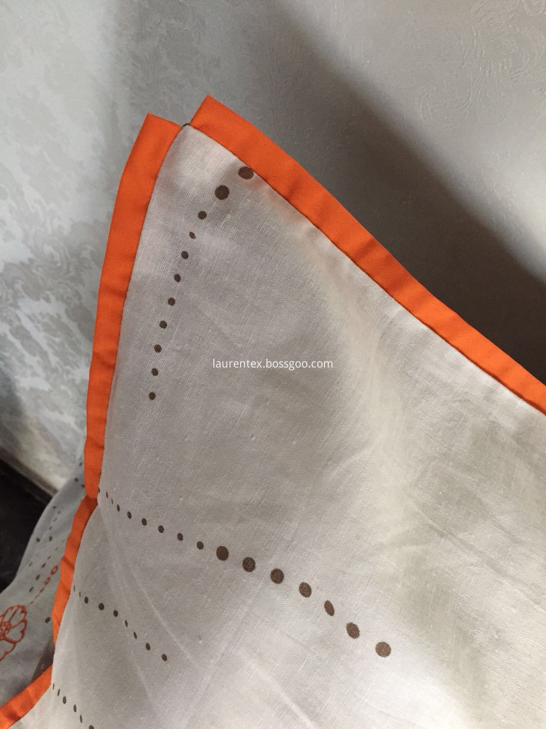 duvet cover with piping