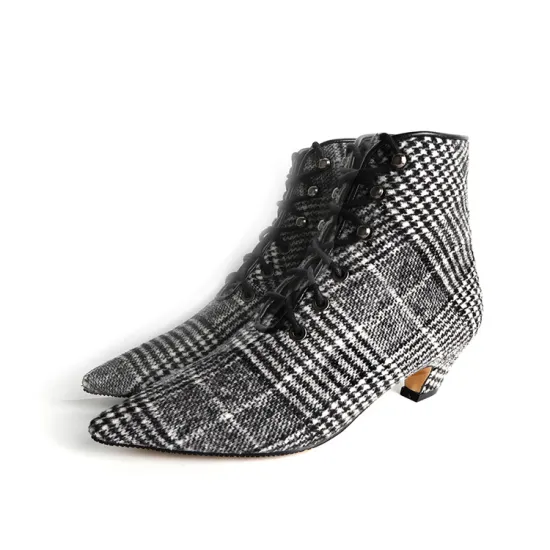 2021 sex sharp toe Swallow gird lady boots