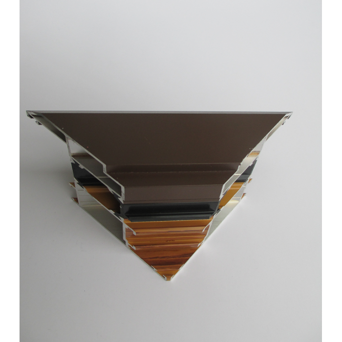 פרופילי דלתות וחלונות אלומיניום מעץ