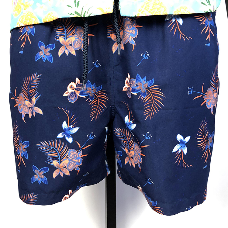 Homens sexy marinho azul shorts de praia