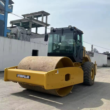 Double tambour vibratoire Hydraulic Drive Road Roller: Cat CS683 CS583 Prix