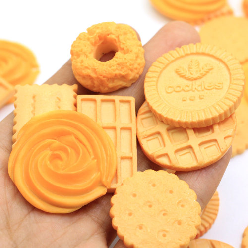 En gros Biscuits Beurre Biscuits Résine Cabochon Dos Plat Simulation Perles De Nourriture Enfants DIY Jouet Décor Chambre Décoration