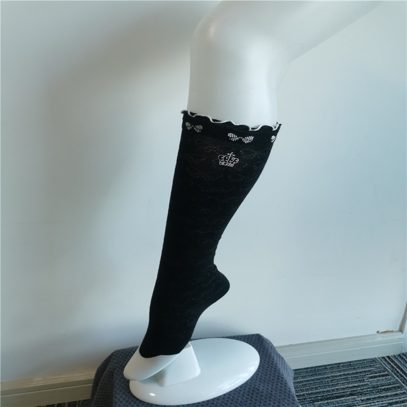Breathable Crown Embroidered Lace Over The Calf Socks