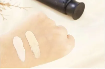 CleverCat Light Thin Moisturizing Waterproof BB Cream