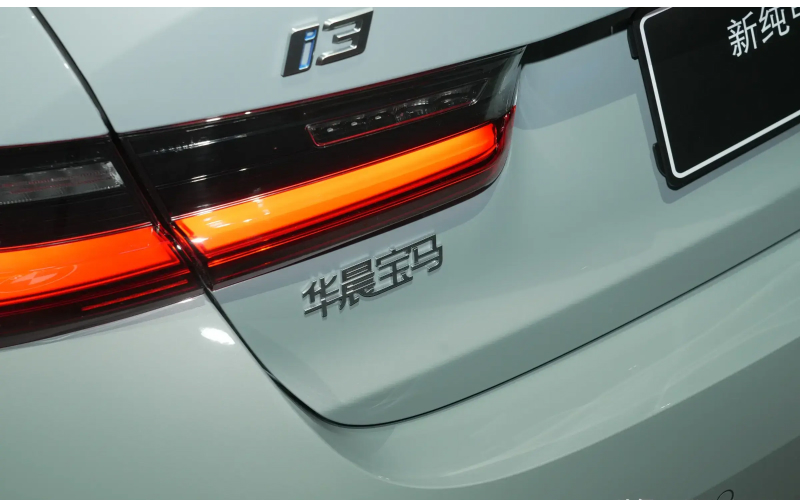 BMW I3