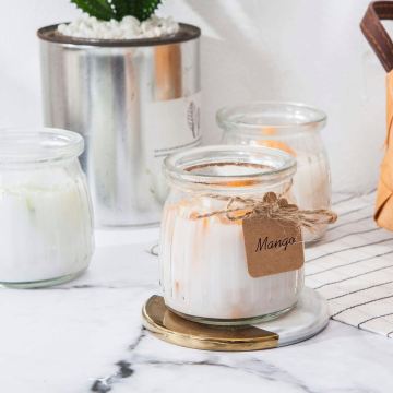 Duidelijke glazen yoghurtpotten met deksels voor het maken van kaarsen en pudding