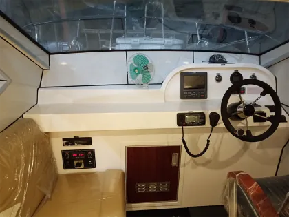 Fishing Vessel and Speed Boat: Aluminum and Fiberglass Fishing Yacht