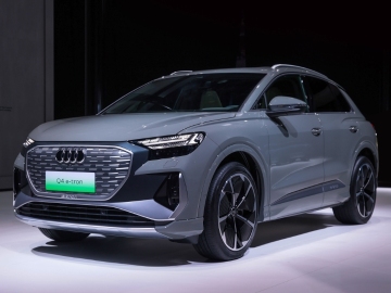 Comfortable Pure Electric Car Audi Q4 E-TRON