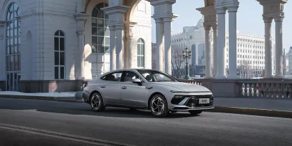 Wholesale Cheap Used Right Hand Drive Electric Hyundai Sonata 2018 New Energy Vehicles 2024