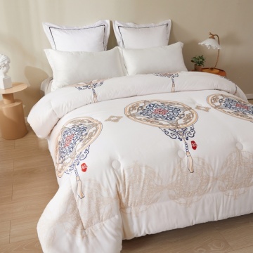 Chinese style Auspicious Soybean Fiber Winter comforter