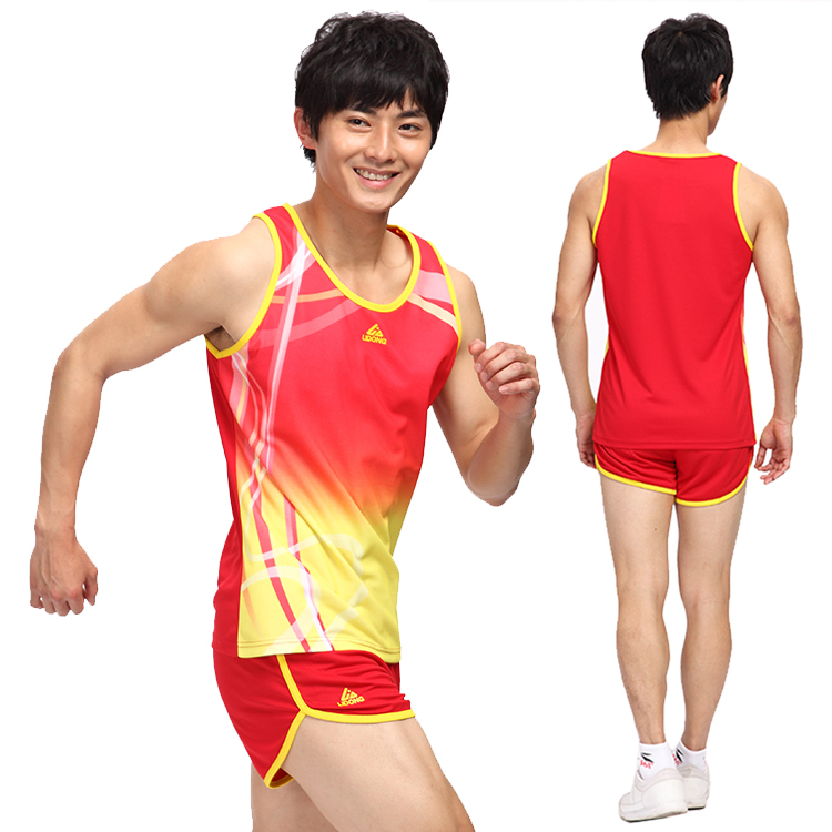 Lidong Sports usa traje de trem para correr