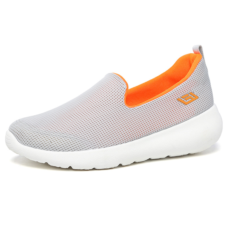 Fashionable and versatile casual shoes