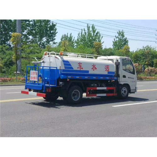 Camión de agua de 5 metros cúbicos con distancia entre ejes KAMA 3300