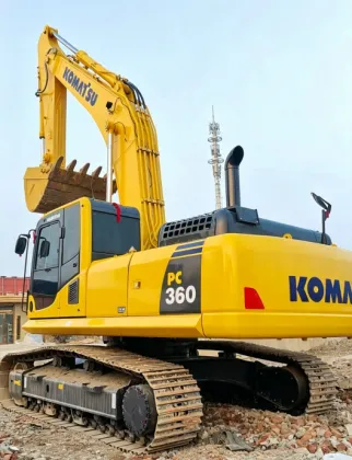 Robust Caterpillar 360 Excavator Machine