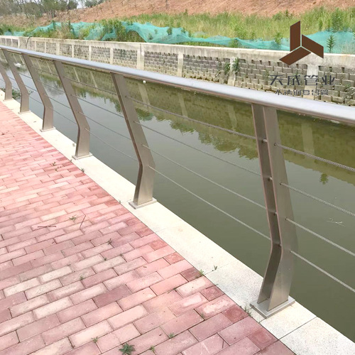 Rail de sécurité de pont durable en acier inoxydable